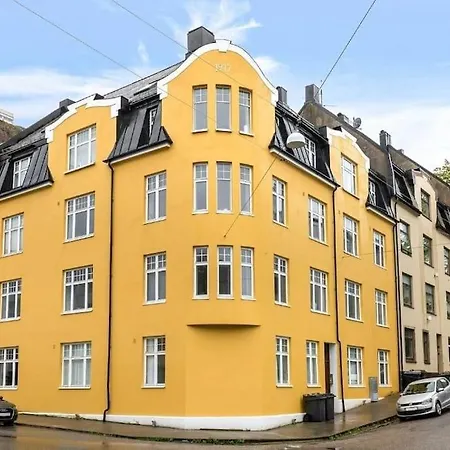 Apartment In Center